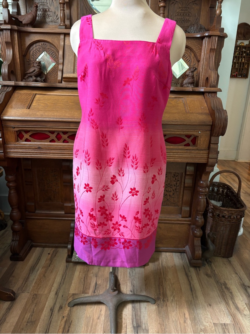 Retro 90s Miss Scarlet Floral Dress
